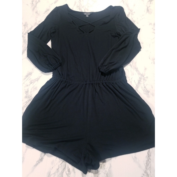 American Eagle Outfitters Pants - 💘 American Eagle Soft & Sexy Black Romper